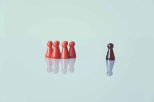 Comment réaliser un CV qui sort du lot ? 7 astuces